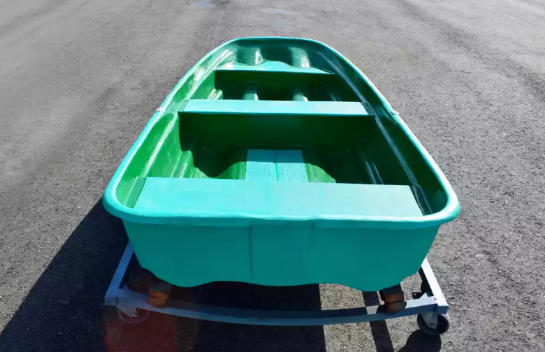 Стеклопластиковая лодка Старт (тримаран) в Домодедово