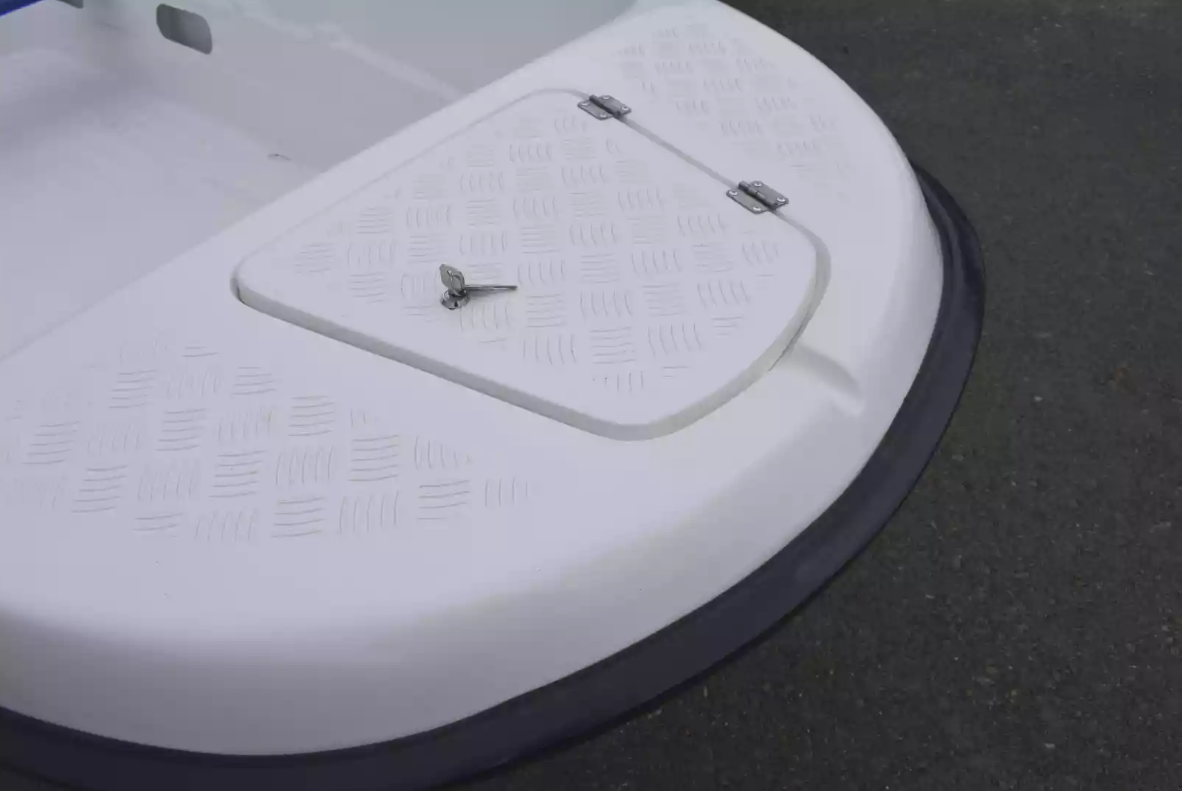 Стеклопластиковая лодка Пингвин New (тримаран) в Домодедово