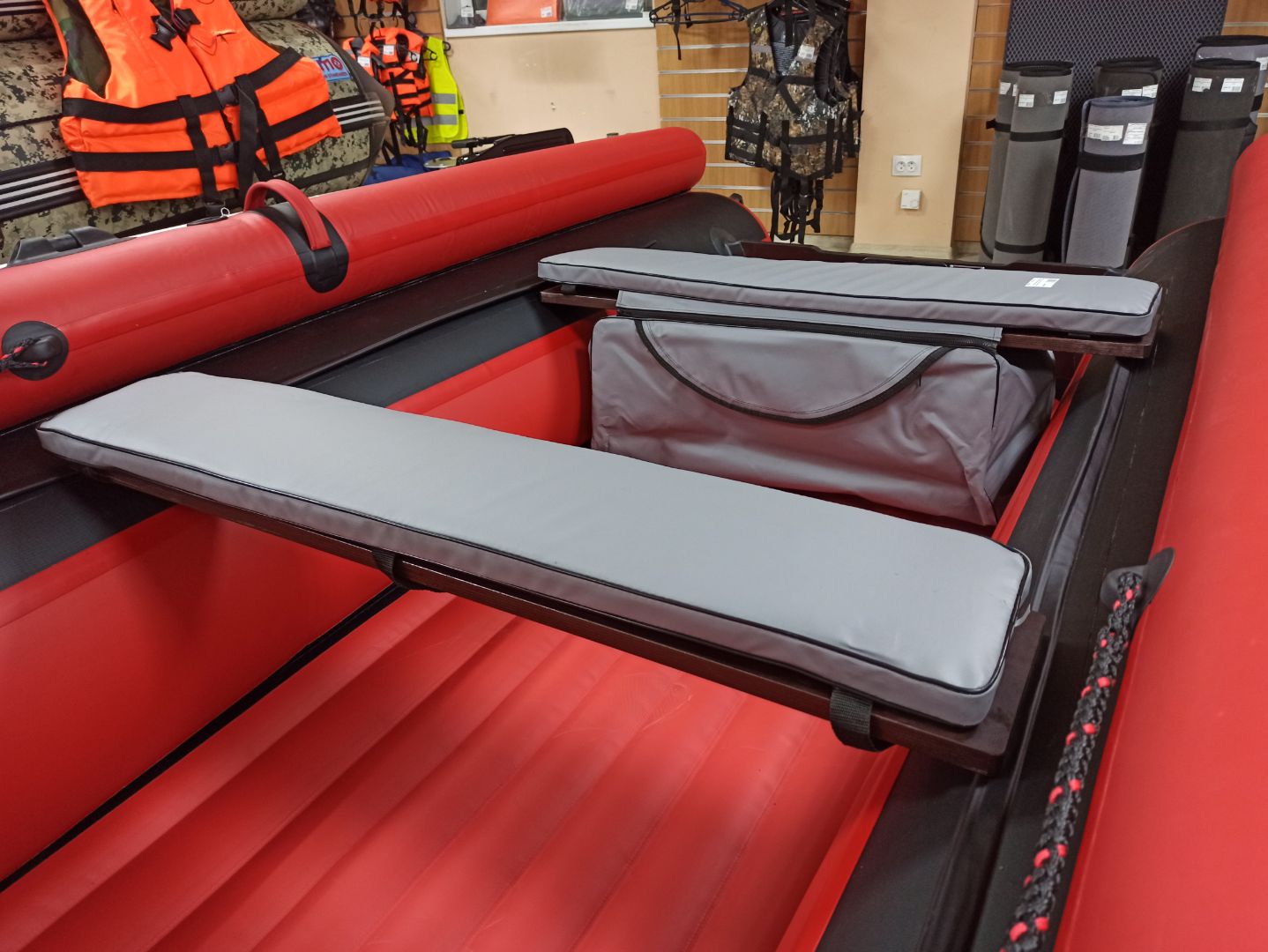 КОМПЛЕКТ МЯГКИХ НАКЛАДОК С СУМКОЙ ДЛЯ ЛОДОК 110Х20 СЕРЫЙ в Домодедово