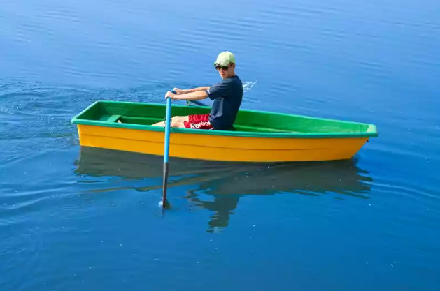 Стеклопластиковая лодка Малютка в Домодедово