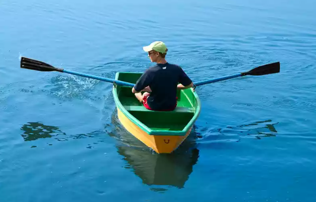 Стеклопластиковая лодка Малютка в Домодедово