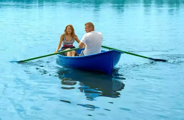 Стеклопластиковая лодка Дельфин в Домодедово