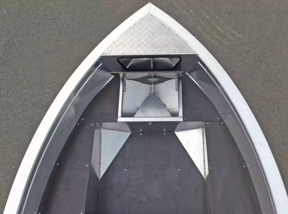 Алюминиевая лодка  Неман-420 в Домодедово