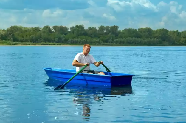 Стеклопластиковая лодка Малютка в Домодедово