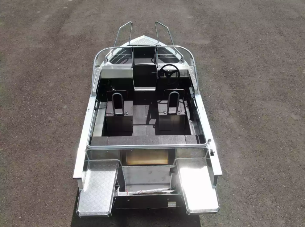 Алюминиевая лодка  Неман-400 DCM NEW в Домодедово