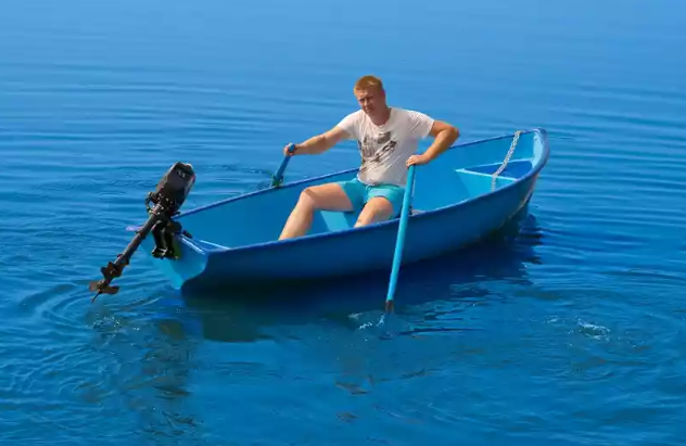 Стеклопластиковая лодка Омуль в Домодедово