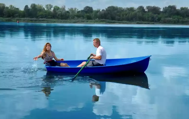 Стеклопластиковая лодка Дельфин в Домодедово