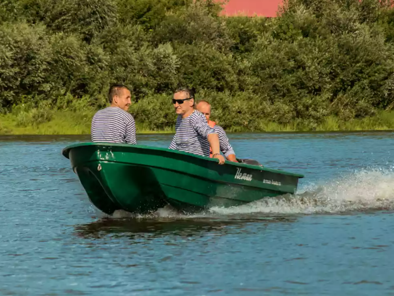 Стеклопластиковая лодка Neman-340 (тримаран) в Домодедово