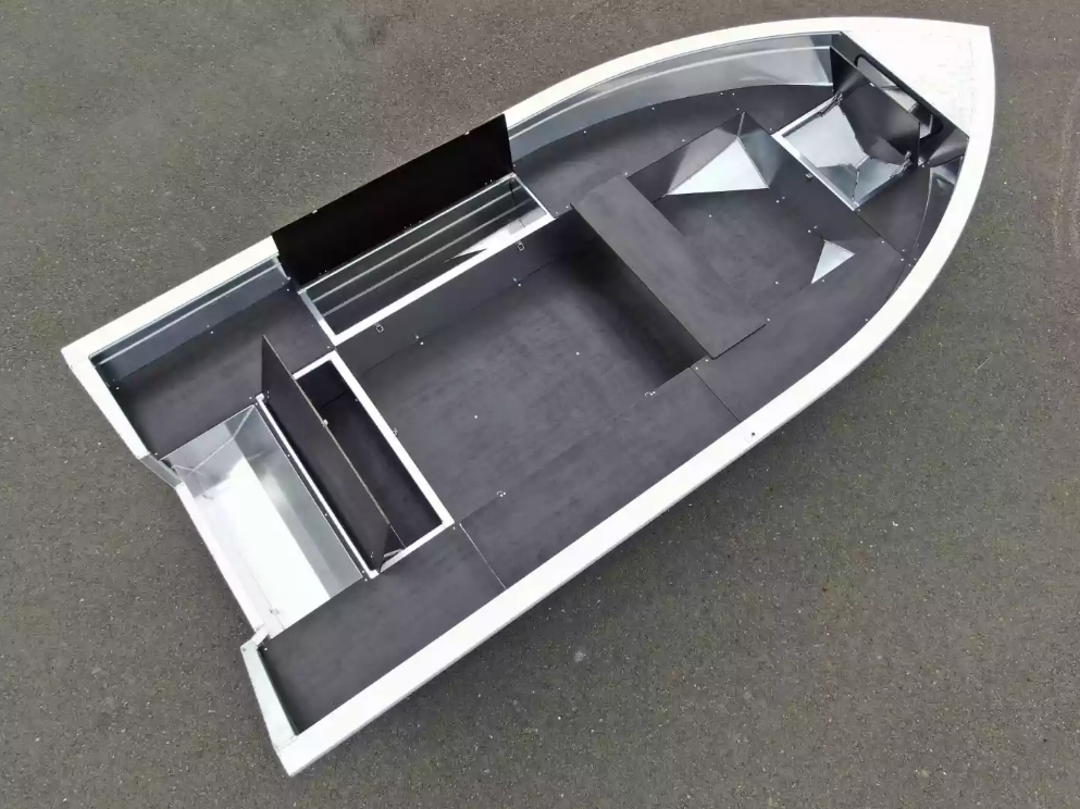 Алюминиевая лодка  Неман-420 в Домодедово