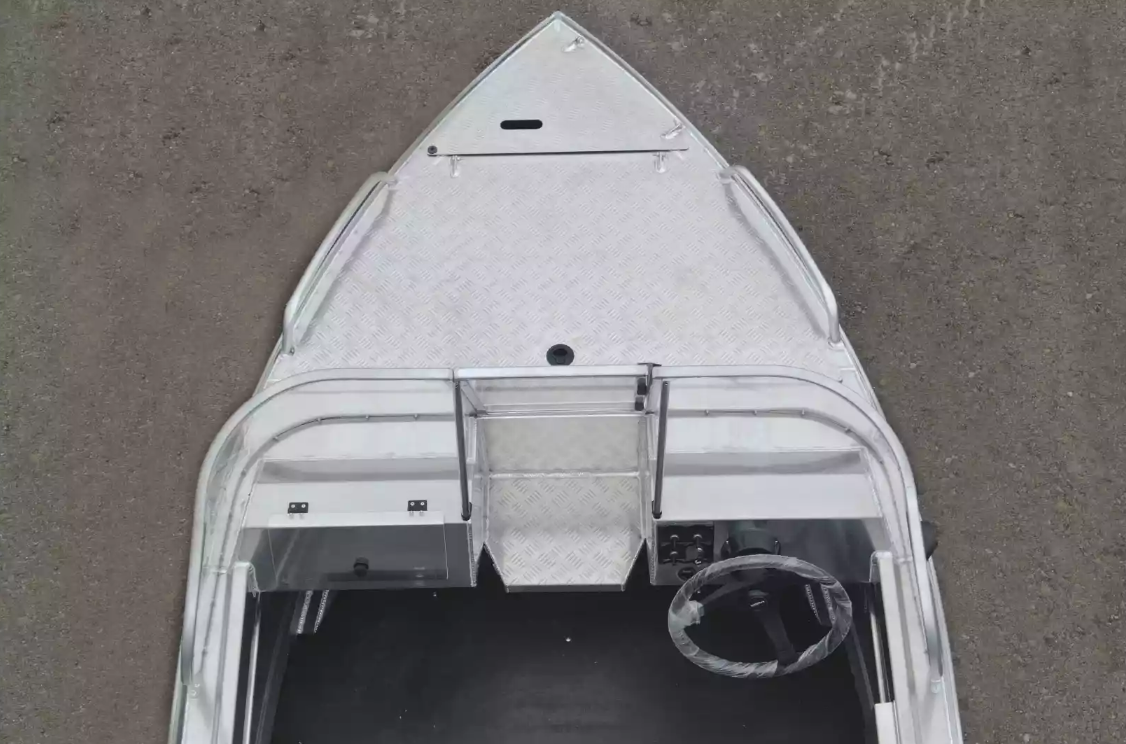 Алюминиевая лодка  Neman-400 PRO в Домодедово