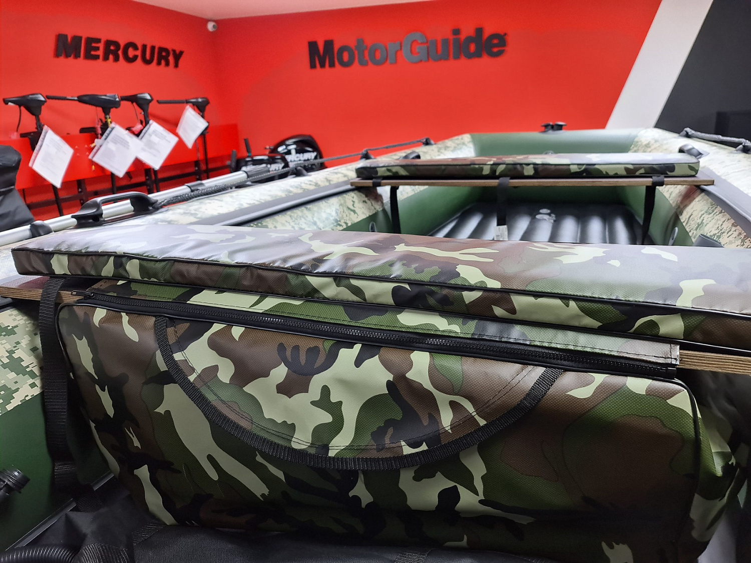 КОМПЛЕКТ МЯГКИХ НАКЛАДОК С СУМКОЙ ДЛЯ ЛОДОК 105Х20 КАМУФЛЯЖ в Домодедово