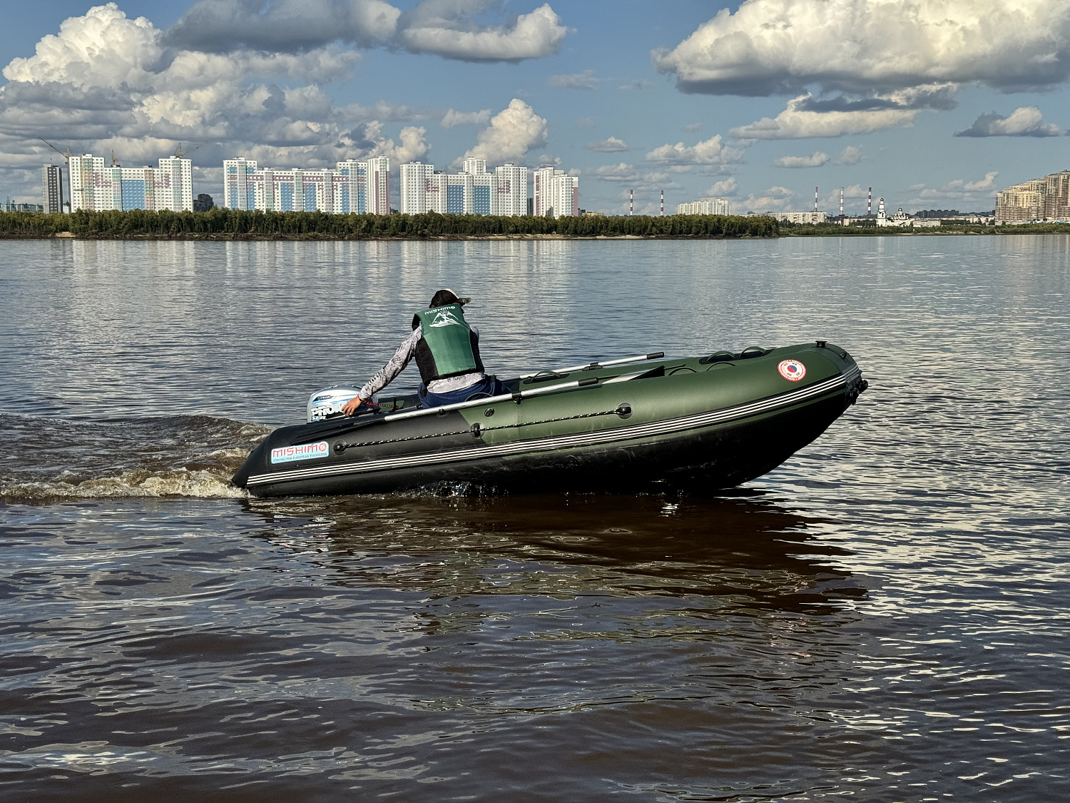 Лодка MISHIMO BIG FLOOR 400 в Домодедово